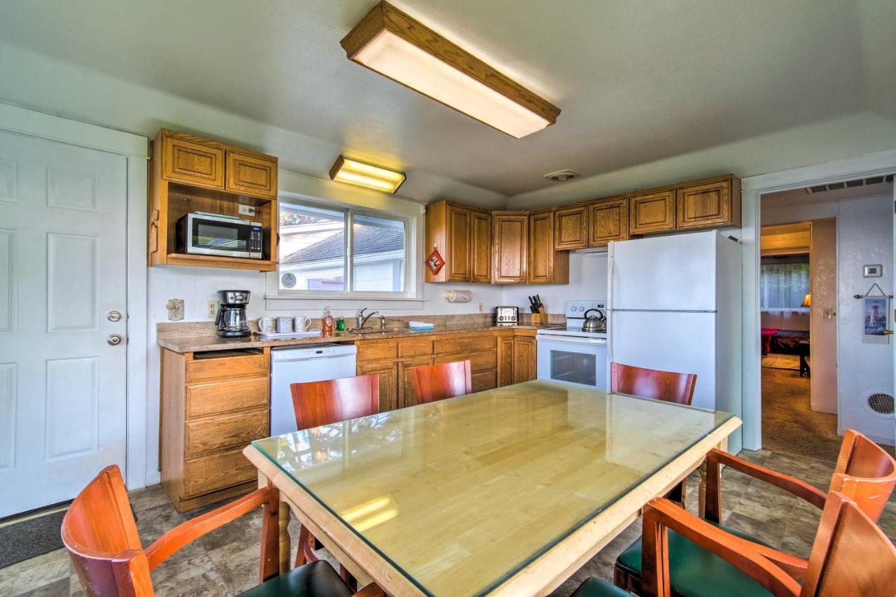 Cliffside Lighthouse Beach Home With Ocean View Coos Bay Dış mekan fotoğraf
